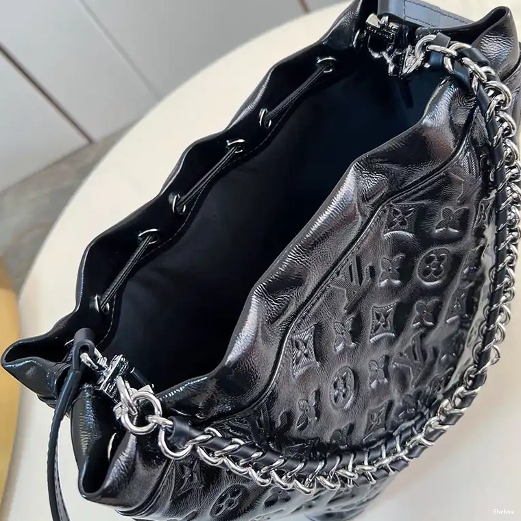 2411YA0211 LV Bags 0702